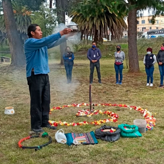 Sistematización, valoración de los saberes y prácticas ancestrales del aja Shuar para el desarrollo turístico y etnobotánico de la Estación Experimental El Padmi y su zona de influencia.