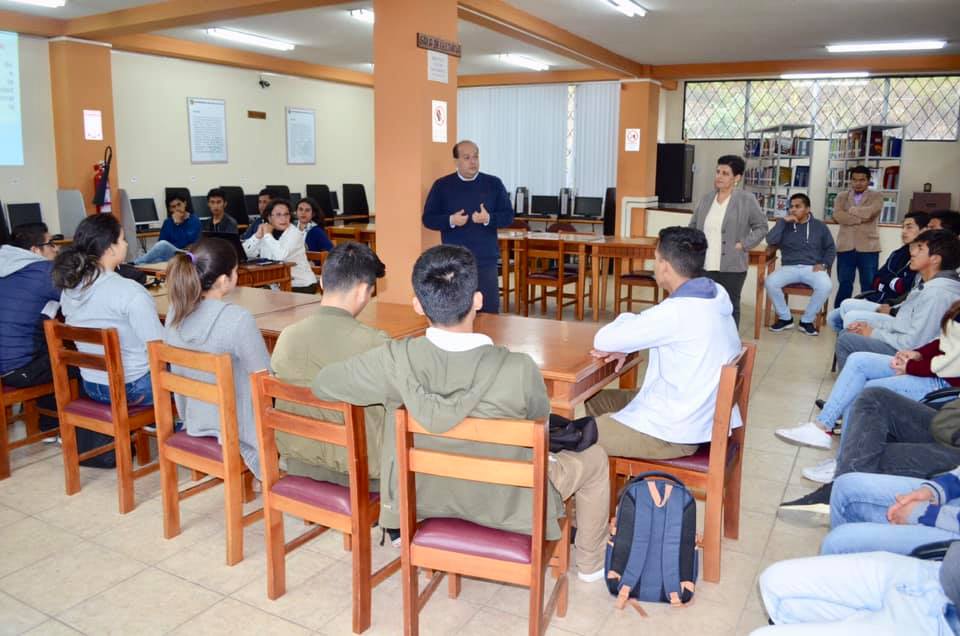 La UNL capacita a sus estudiantes de la Facultad de Energía con el curso en “Formación de Usuarios y Manejo de Base de Datos Científicos”.