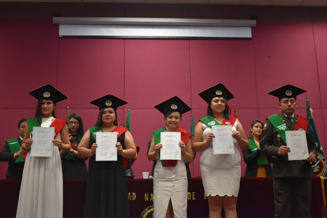 63 nuevos profesionales de todo el país se titulan por la Unidad de Educación a Distancia
