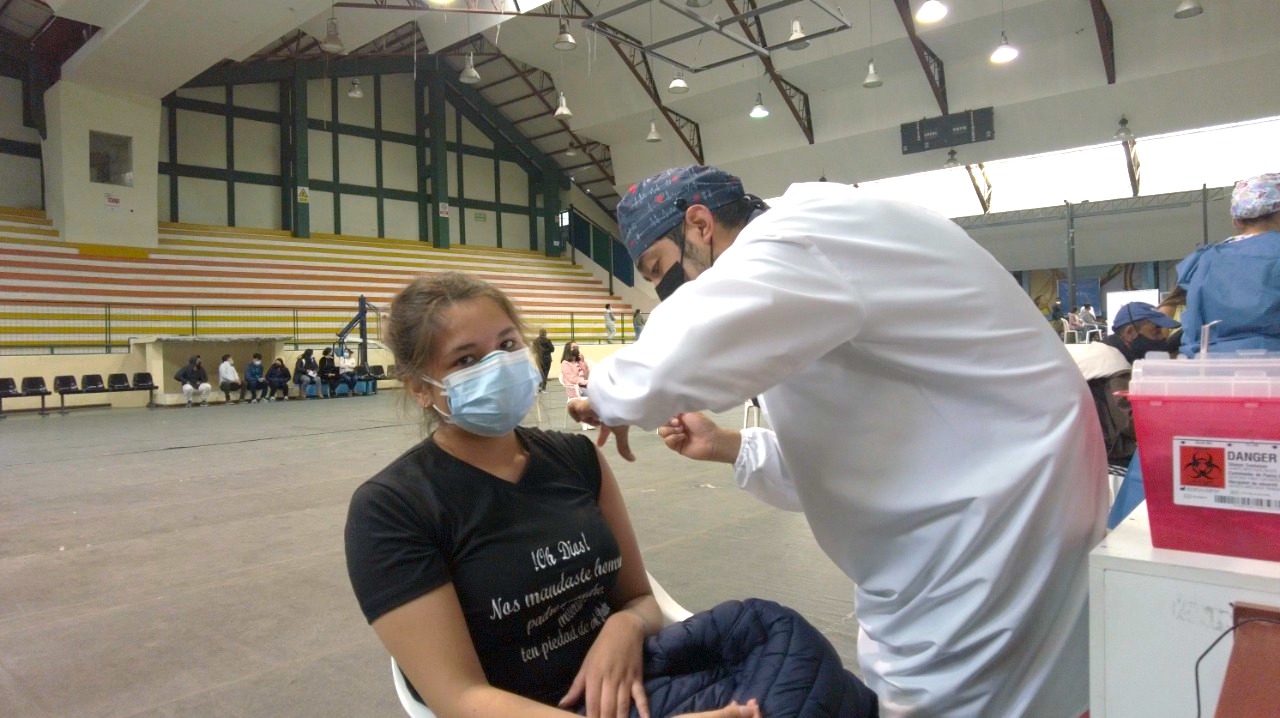  UNL inicia vacunación contra la Covid-19 a estudiantes