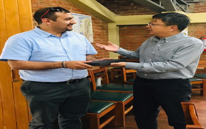 Agregado de Cultural de la Embajada de China en Ecuador, visita la UNL 