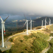 Ciencia de datos para el análisis del rendimiento de las centrales de generación eólica y fotovoltaica de la provincia de Loja