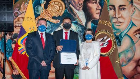 Universidad Nacional de Loja acreditada para los próximos cinco años