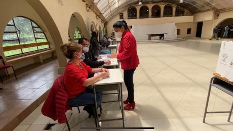 En democracia, UNL eligió a representantes del OCS